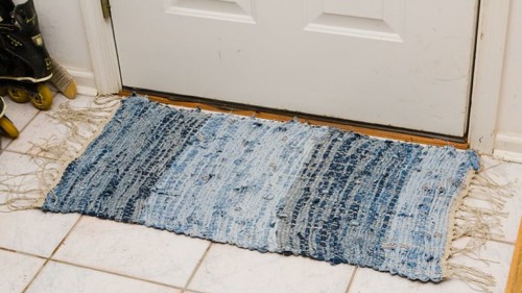 How to remove carpet padding?